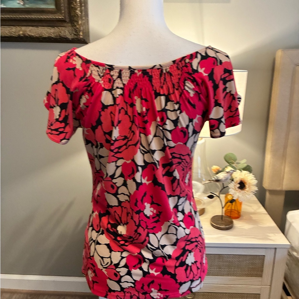 🌸🖤 The Limited Pink & Black Floral Blouse Size XS Stretch Knit Top - Picture 8 of 11